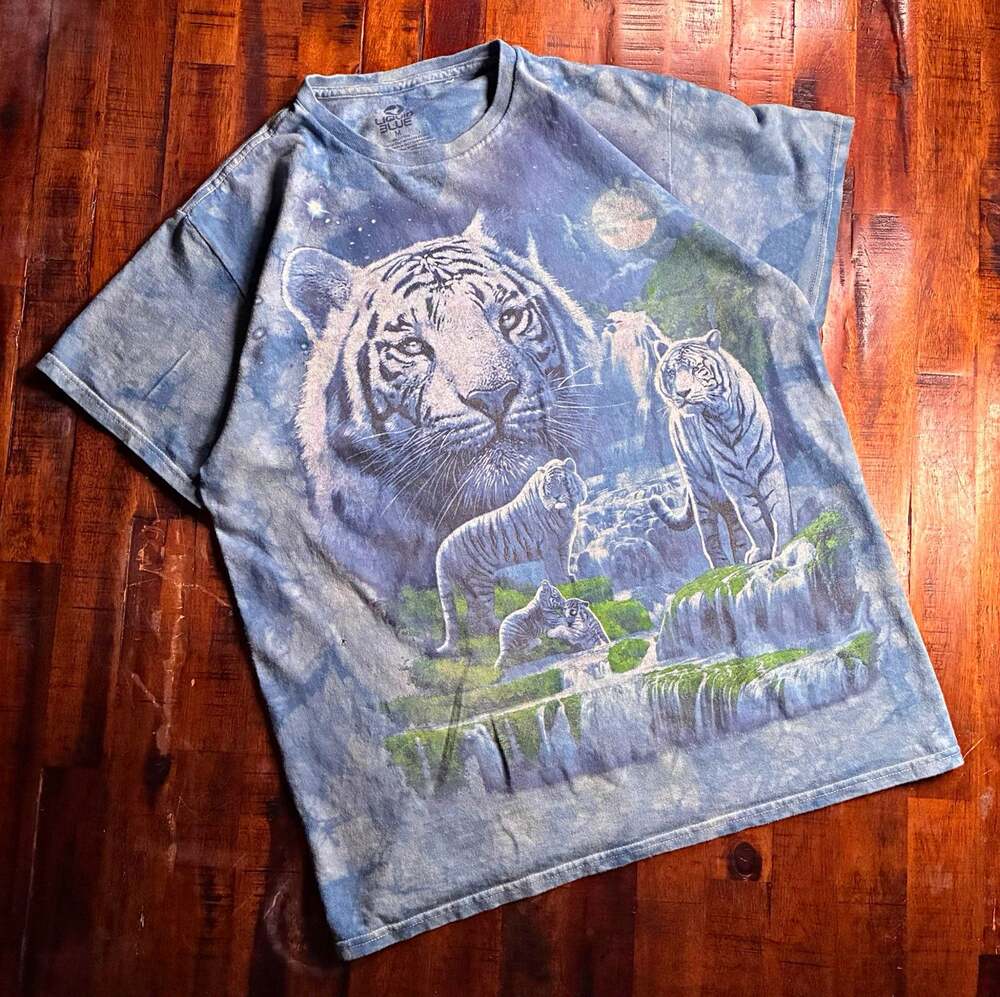 Liquid Blue Tiger Graphic Print Blue Short Sleeve Crew Neck T-Shirt Size M